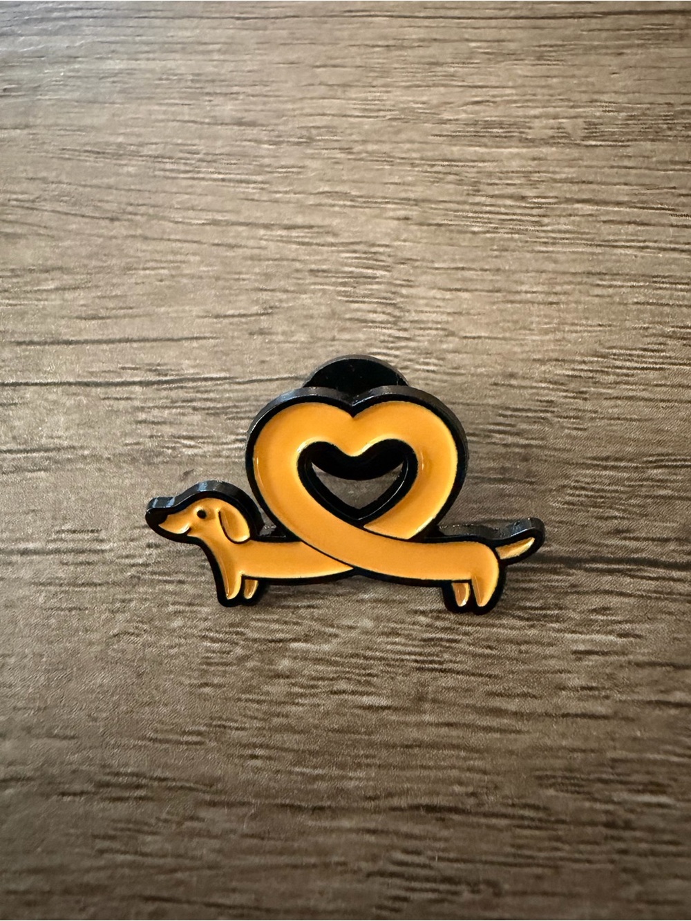 Dachshund Heart Enamel Pin - Yellow & Black